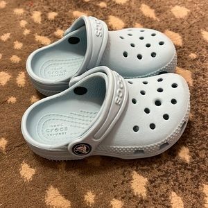 Like Brand New Little kids Crocs  size 7